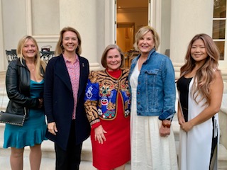 Rebecca Gupta, Beth Cabrera, Leslie Petter, Barbara Bazzel, Gina Lim